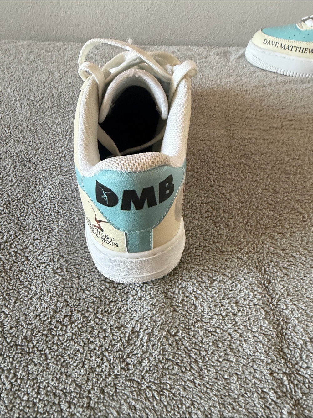 Dave Matthews band tour shoes - Picture 9 of 12